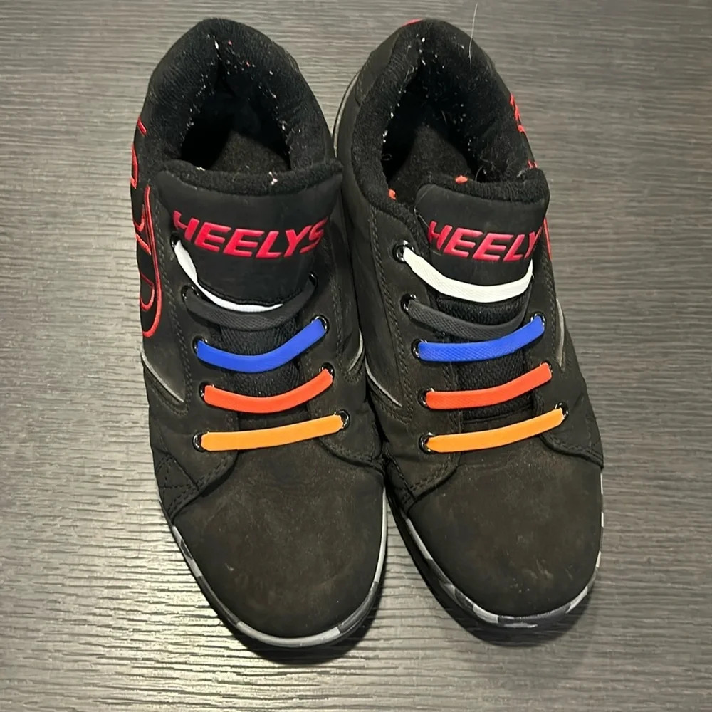 HEELY’S Men’s Matte Black w‎ Camo Tread Sneakers Size 7